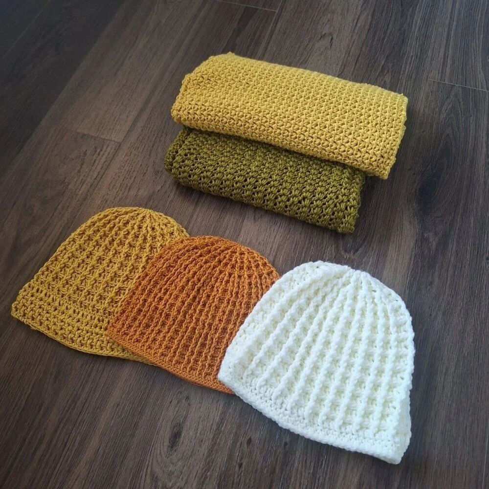 New Handknit Bundle - 2 Scarfs 3 Beanies Soft Warm Winter Fall Cottage Streetwea